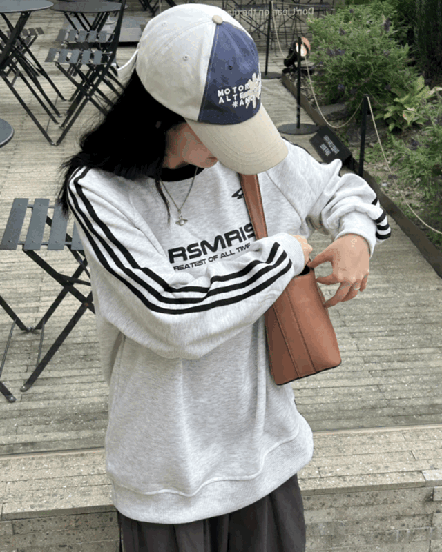스포티 삼선 오버핏 맨투맨 / 블록코어 배색 레터링 유니섹스 티셔츠